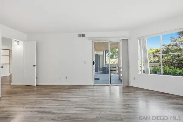 $699,000 | 7163 Camino Degrazia, Unit 112, San Diego, CA 92111