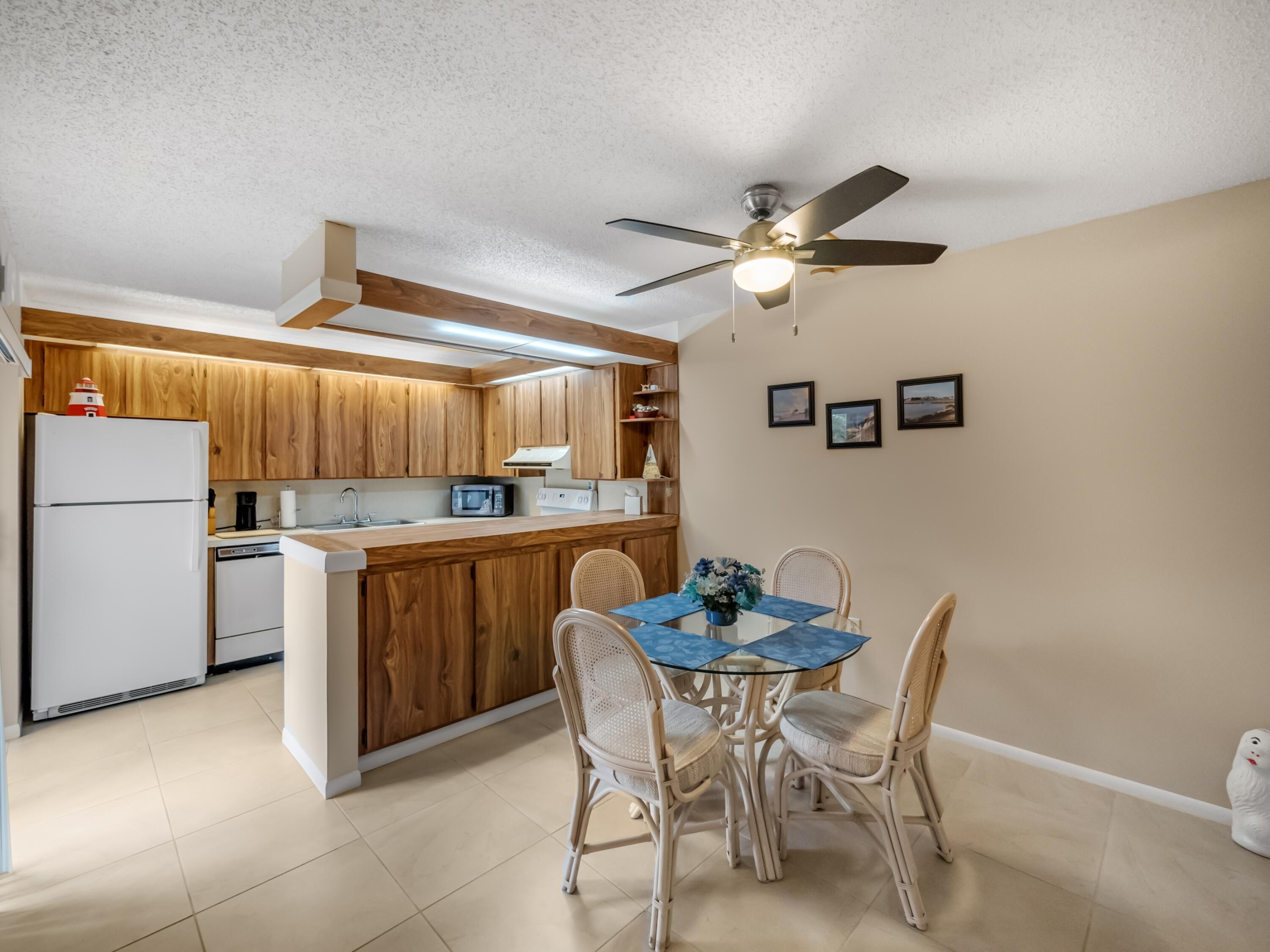 3900 County Line Road, Unit 20C Tequesta, FL 33469 - Photo 7 of 33 003