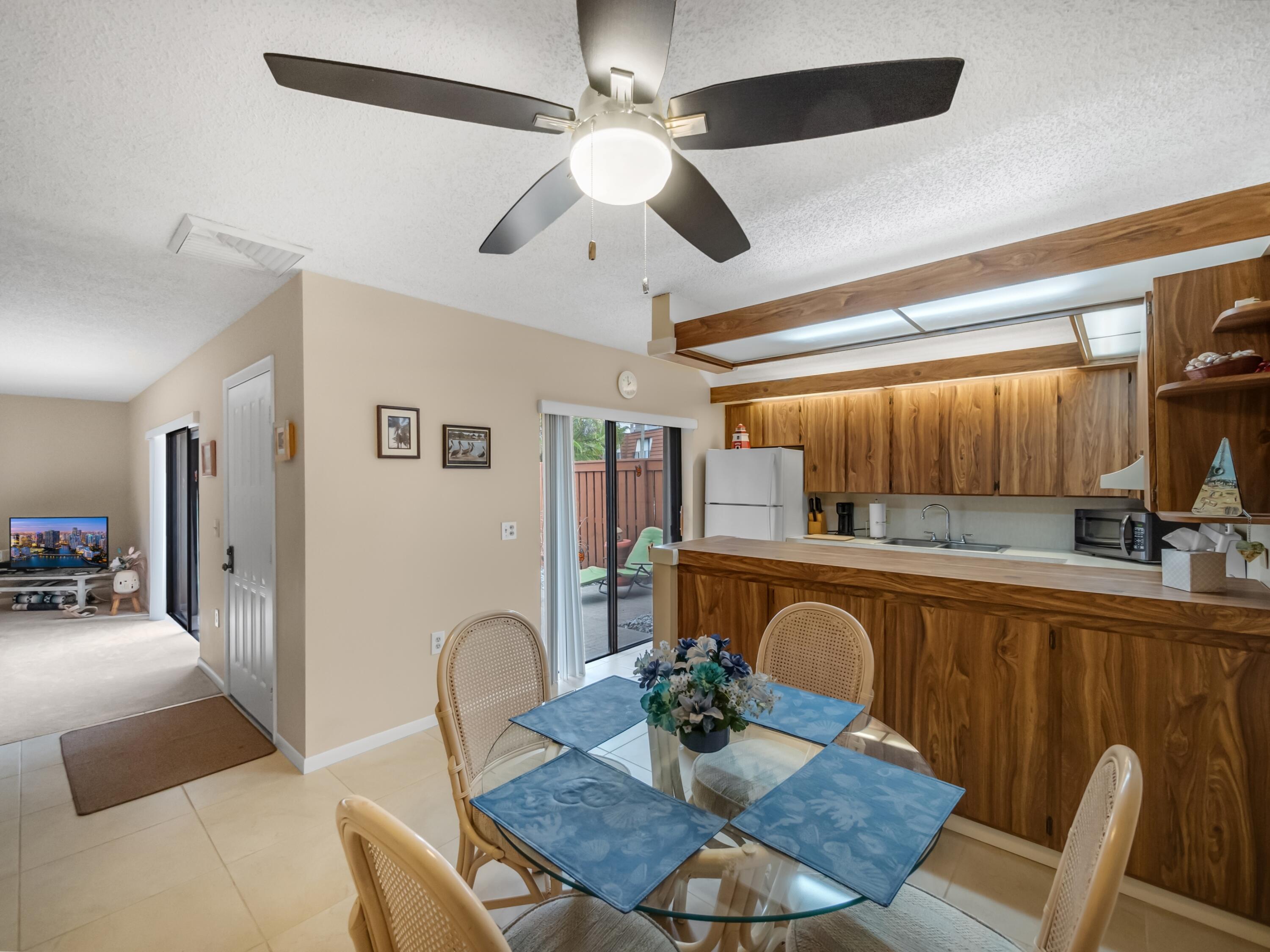 3900 County Line Road, Unit 20C Tequesta, FL 33469 - Photo 8 of 33 008