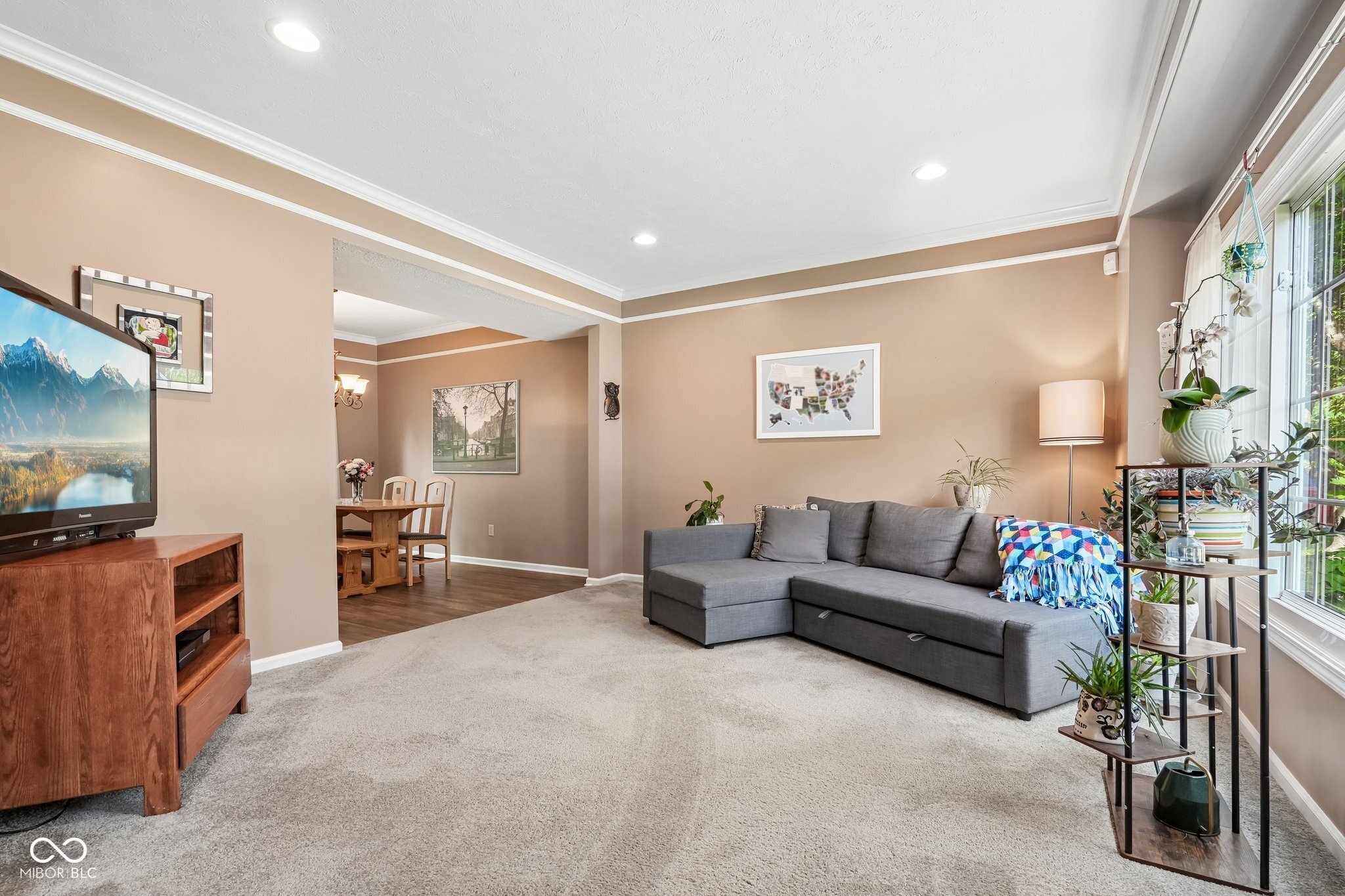 7591 Meadow Ridge Drive Fishers, IN 46038 - Photo 6 of 28