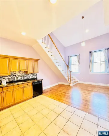 $2,600 | 1 John Street, Unit 13, Haledon, NJ 07508