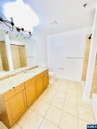 $2,600 | 1 John Street, Unit 13, Haledon, NJ 07508