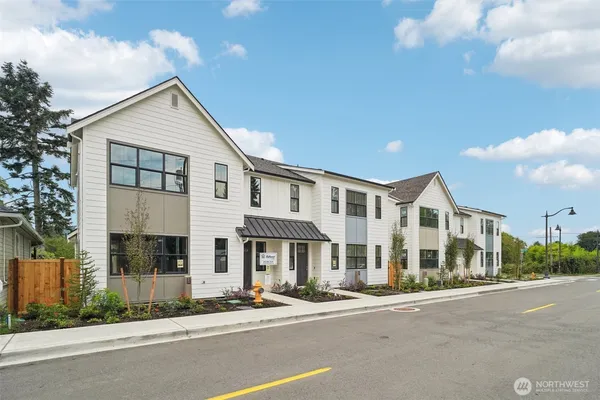 $749,900 | 4265 Stossel Avenue, Carnation, WA 98014