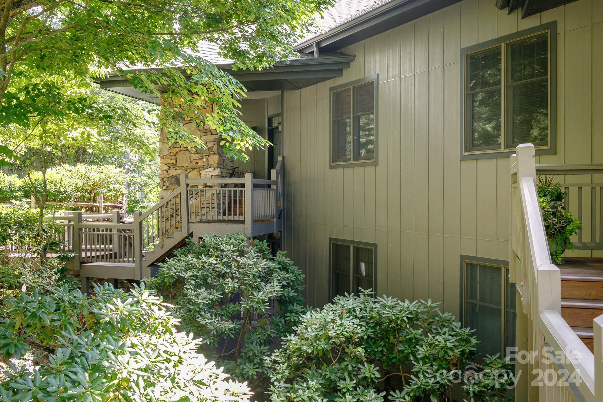 151 Spring Rock Road, Unit D1 Burnsville, NC 28714 - Photo 34 of 36 Gallery Image 34