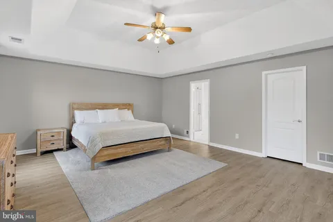 $824,900 | 242 Fox Chase Street, Warrenton, VA 20186