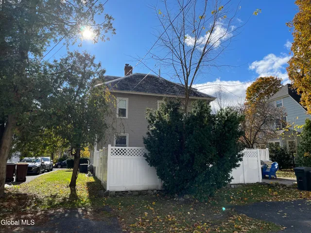 $499,950 | 33 Coolidge Avenue, Glens Falls, NY 12801