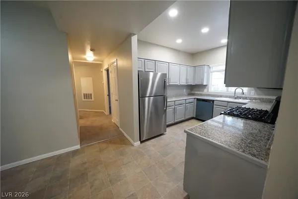 $1,740 | 5250 South Rainbow Boulevard, Unit 1004, Las Vegas, NV 89118