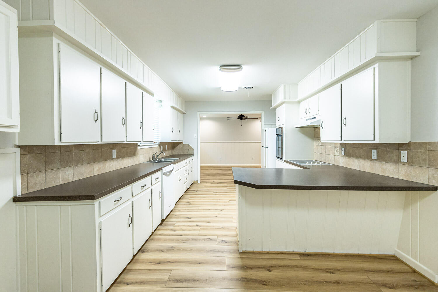 2601 33rd Street, Unit FRONT Lubbock, TX 79410 - Photo 11 of 27 2601 33rd-34