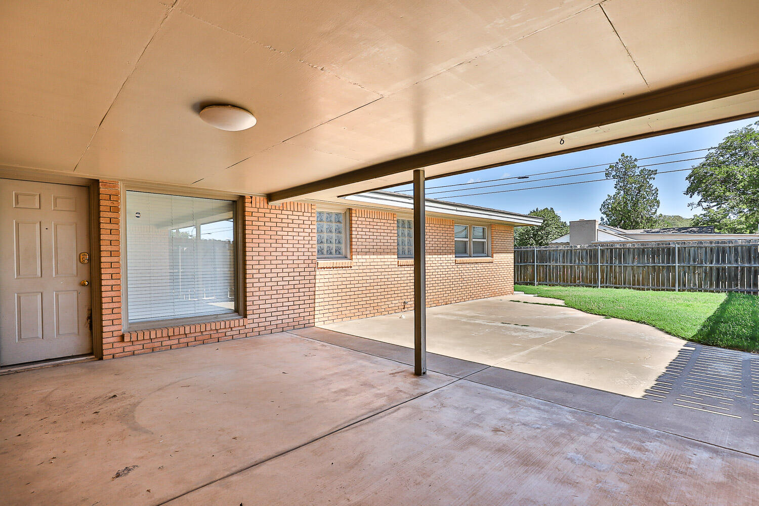 2601 33rd Street, Unit FRONT Lubbock, TX 79410 - Photo 25 of 27 2601 33rd-14