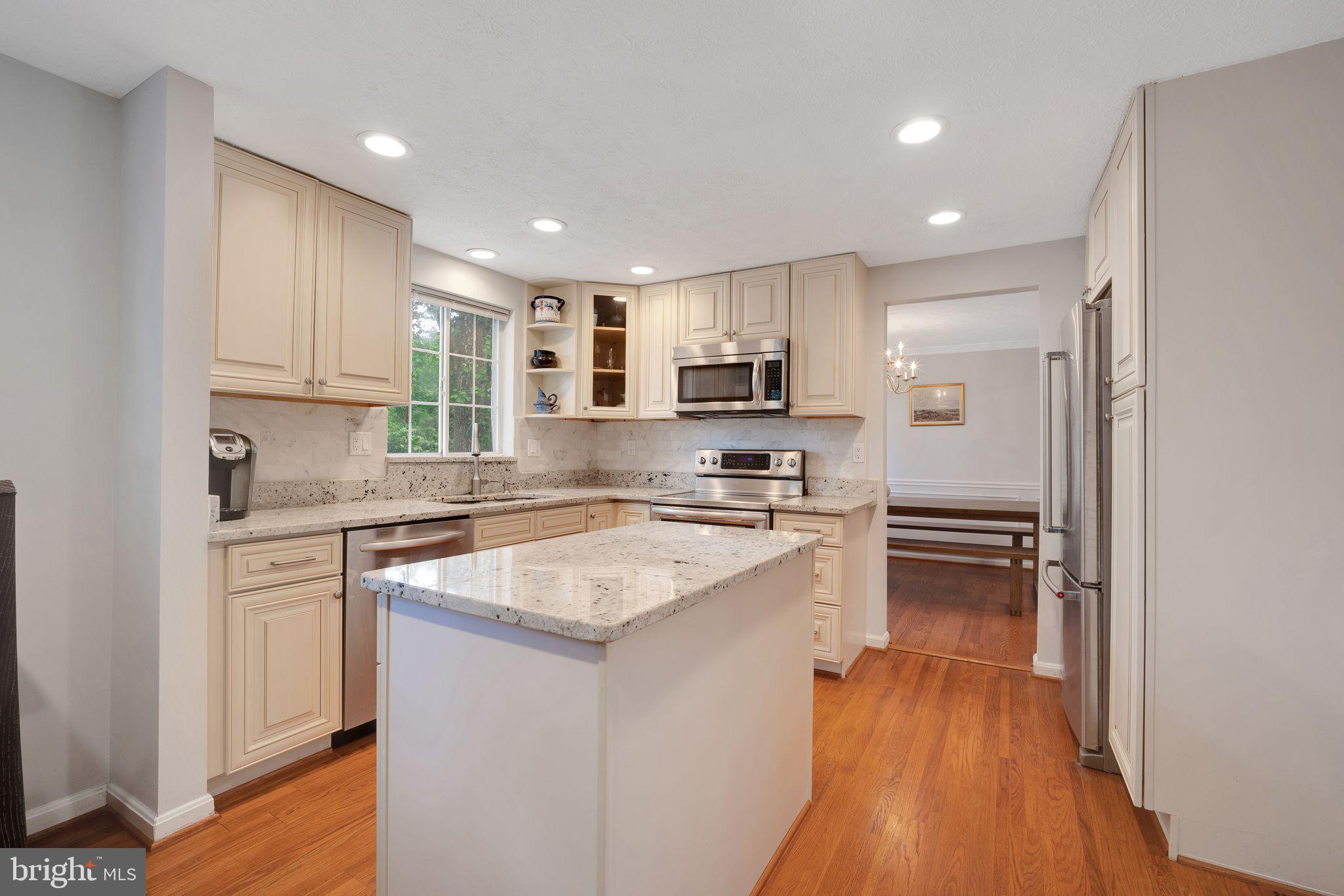 1127 Riva Ridge Drive Great Falls, VA 22066 - Photo 12 of 41 Gallery Image 12