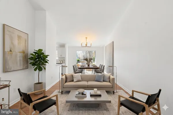 $2,500 | 502 Brighton Place, Essex, MD 21221