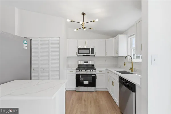 $2,500 | 502 Brighton Place, Essex, MD 21221