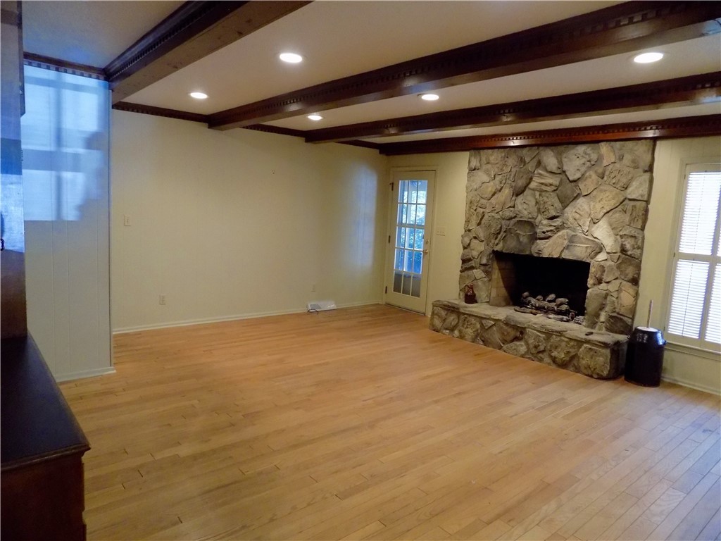 401 Cumberland Way Anderson, SC 29621 - Photo 13 of 45 Living Room 3