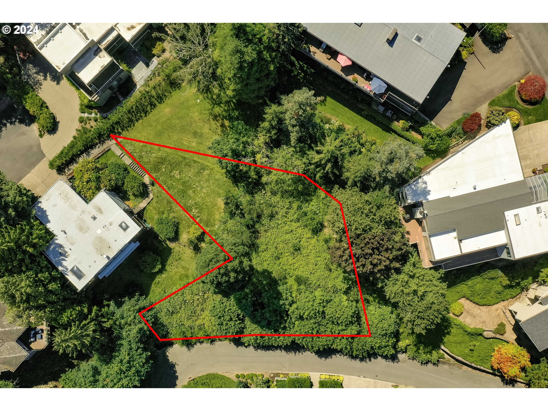 Southwest Rivington Drive Portland, OR 97201 - Photo 5 of 11