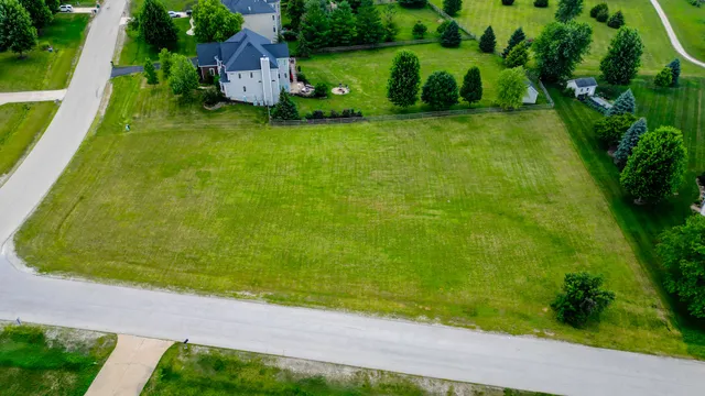 $76,000 | 7752 Madeline Drive, Yorkville, IL 60560