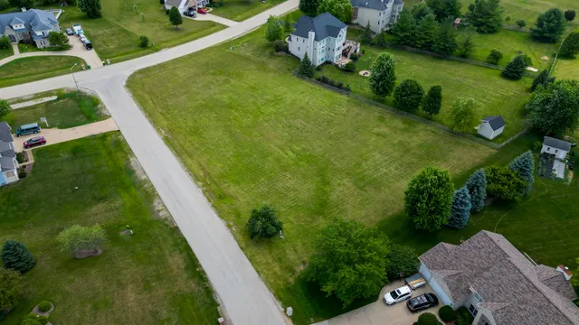 $76,000 | 7752 Madeline Drive, Yorkville, IL 60560