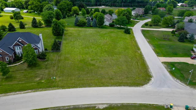 $76,000 | 7752 Madeline Drive, Yorkville, IL 60560