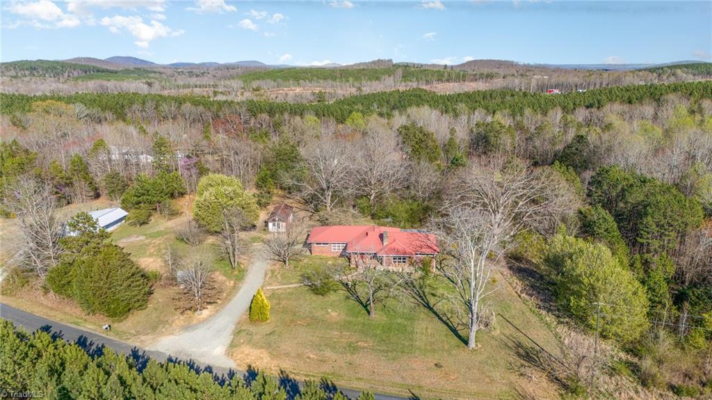 1819 Chapelwood Road Denton, NC 27239 - Photo 6 of 37