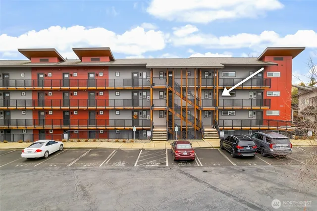 $310,000 | 1882 Front Street, Unit 302, Lynden, WA 98264