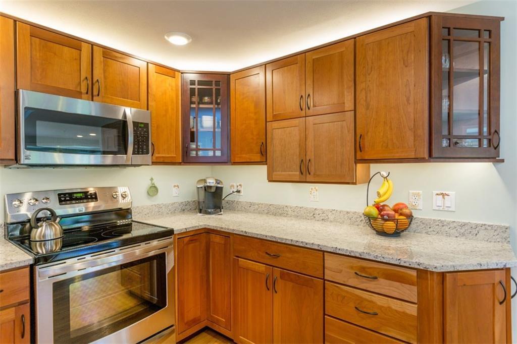 30 Ridgefield Drive, Unit 20 Gorham, ME 04038 - Photo 12 of 35 Photo