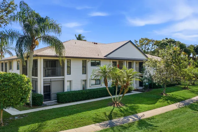 $399,000 | 802 Wingfoot Drive, Unit B, Jupiter, FL 33458
