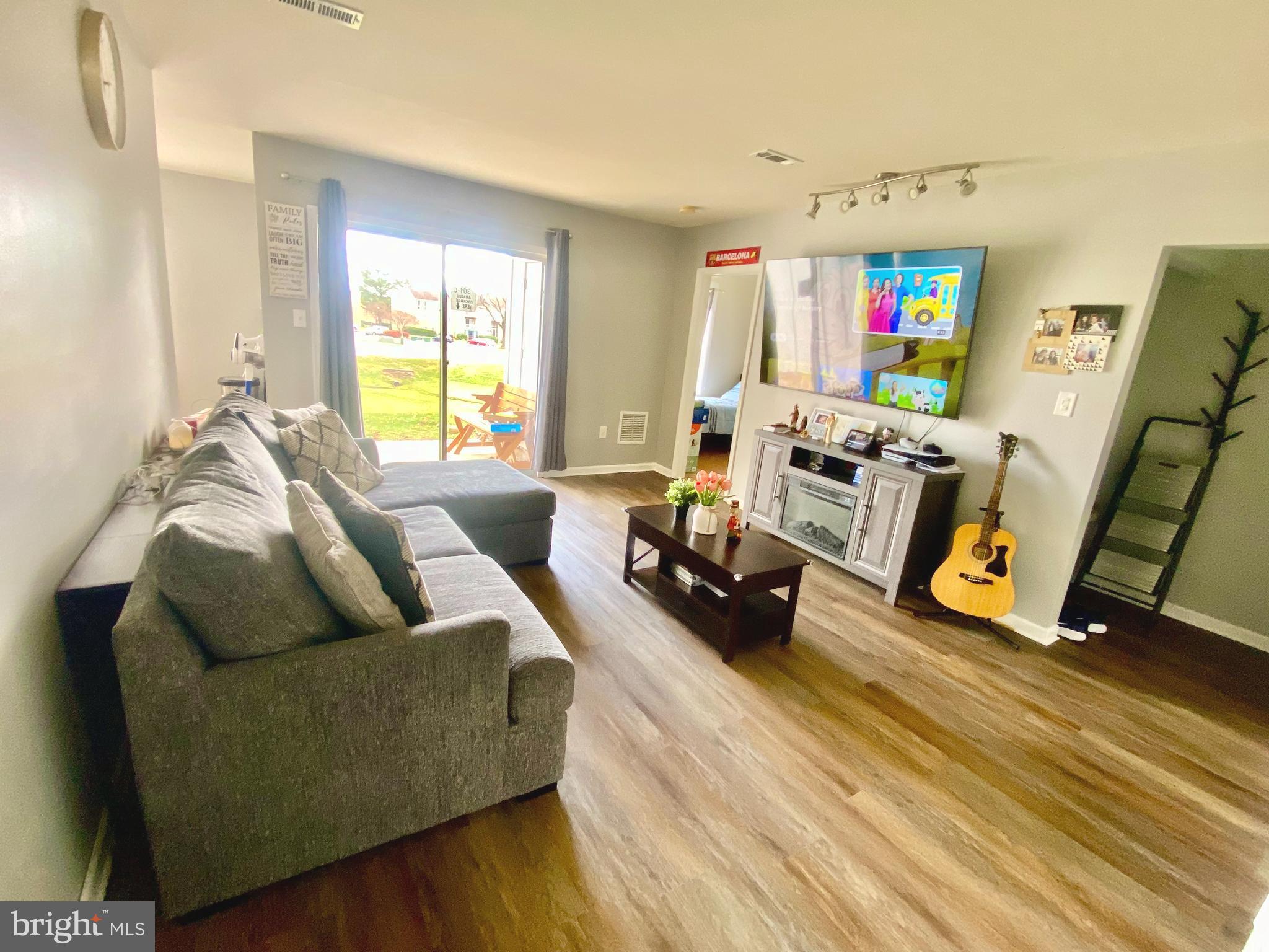 1401 Key Parkway, Unit C301 Frederick, MD 21702 - Photo 3 of 25