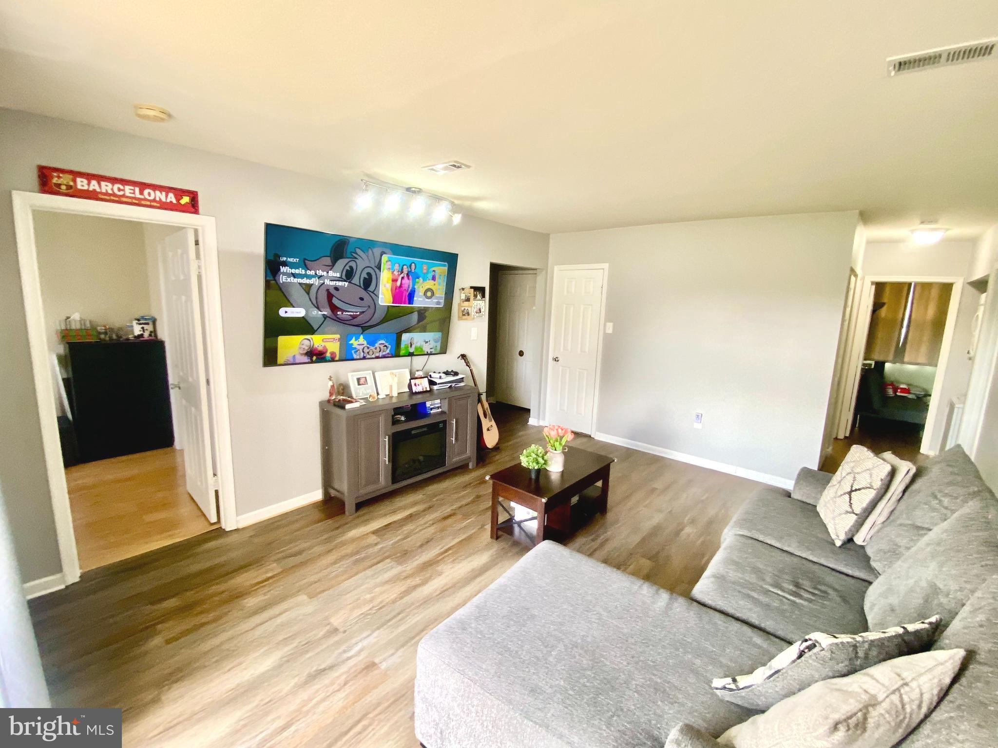 1401 Key Parkway, Unit C301 Frederick, MD 21702 - Photo 9 of 25