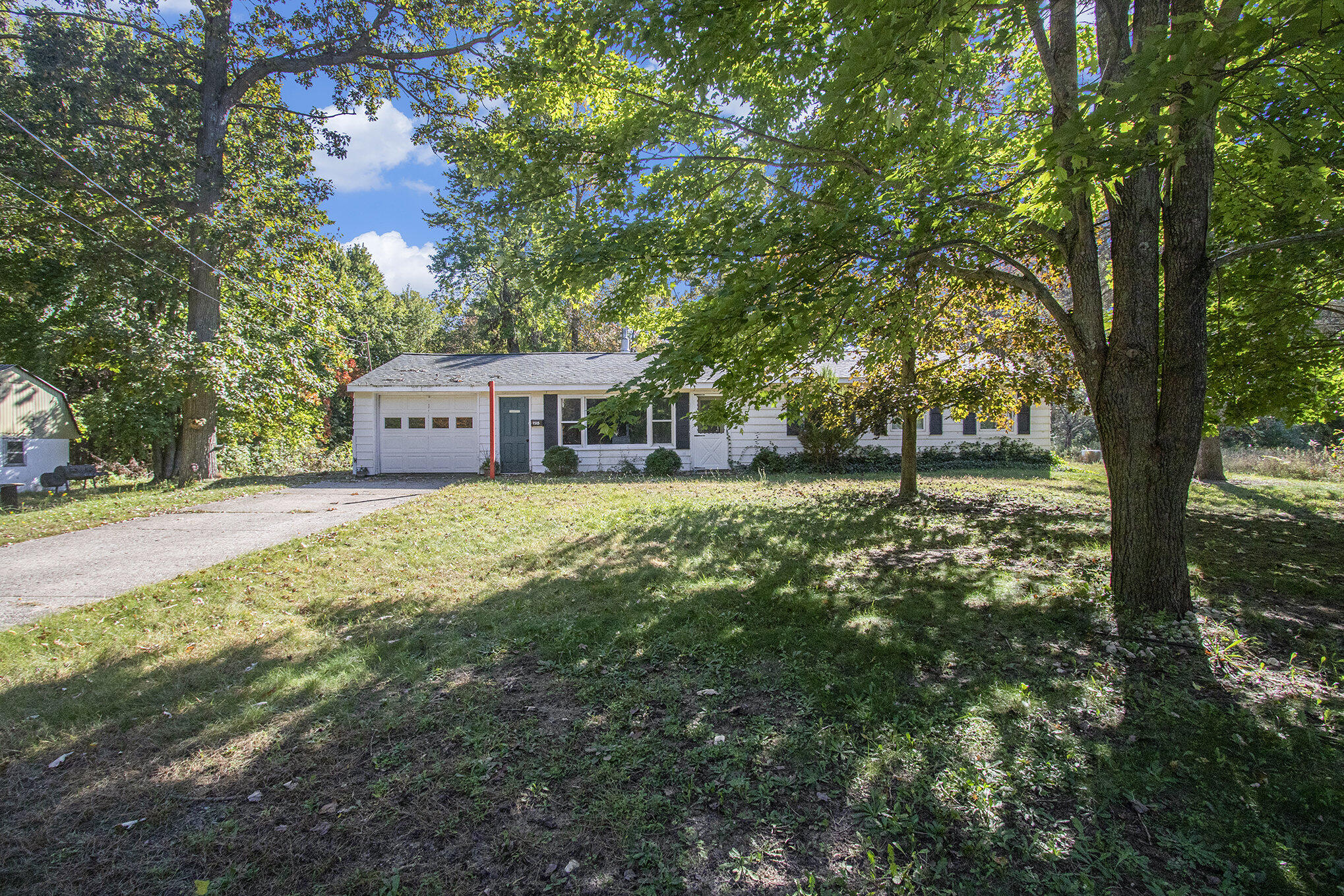 1515 West Bard Road Muskegon, MI 49445 - Photo 4 of 44 003_mhw_0629_7636