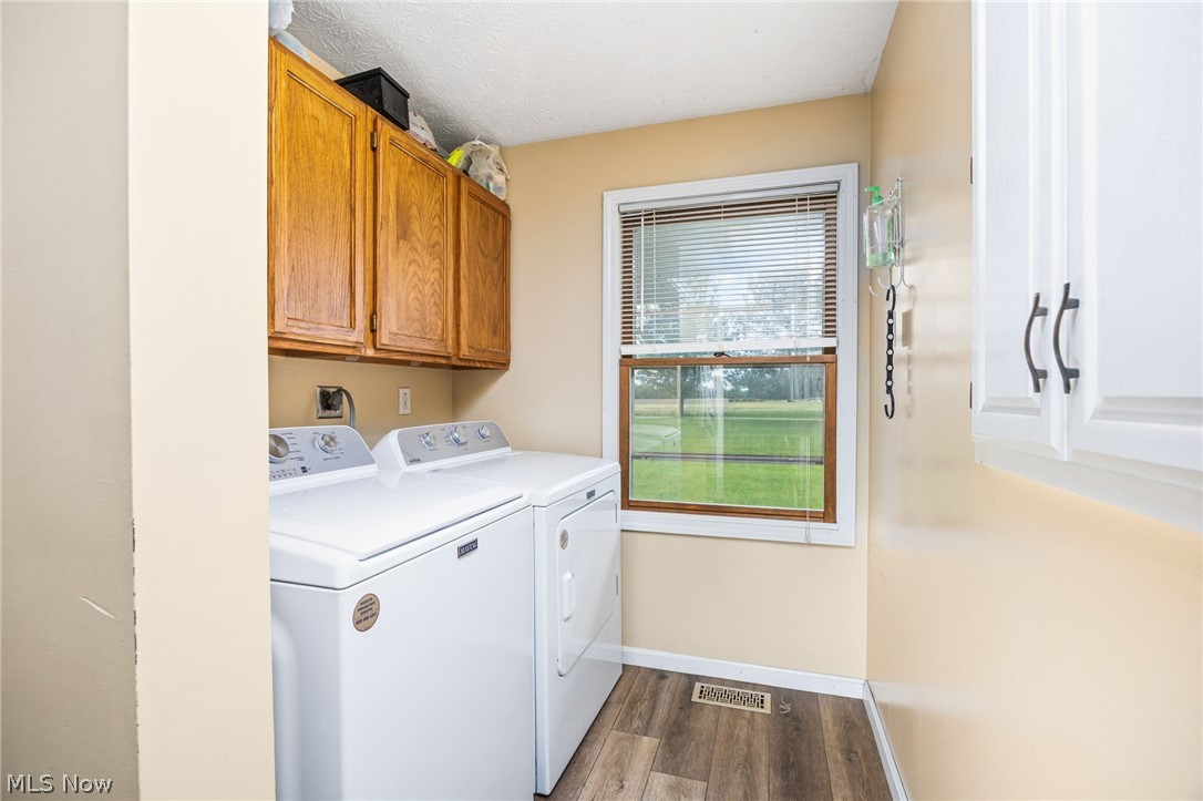 18746 Baird Road Wellington, OH 44090 - Photo 13 of 32
