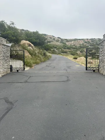 a view of a houses with a mountain in the background