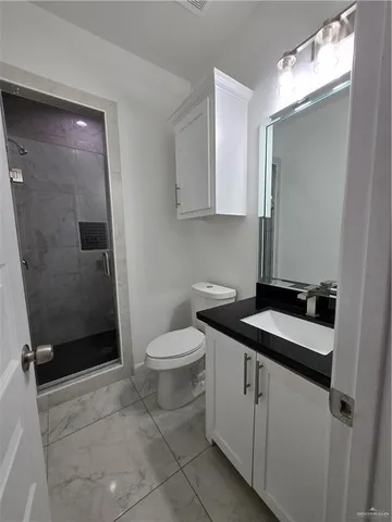 $1,250 | 918 North Woodson Avenue, Unit 4, Edinburg, TX 78541