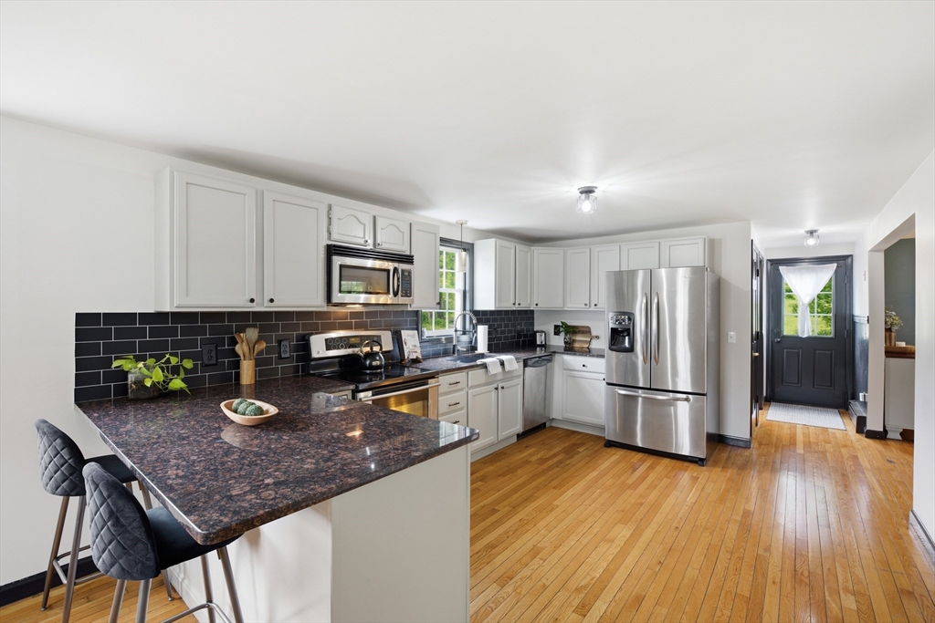 308 Brimfield Road Warren, MA 01083 - Photo 19 of 42