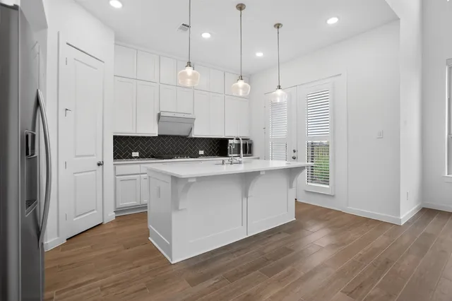 $2,950 | 16607 Lake Austin Street, Cypress, TX 77433