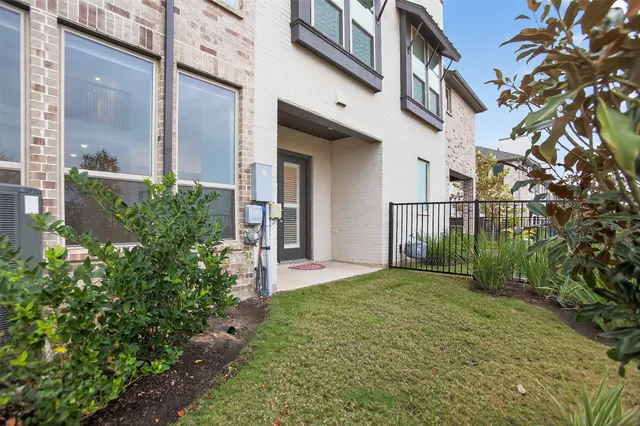 $2,950 | 16607 Lake Austin Street, Cypress, TX 77433