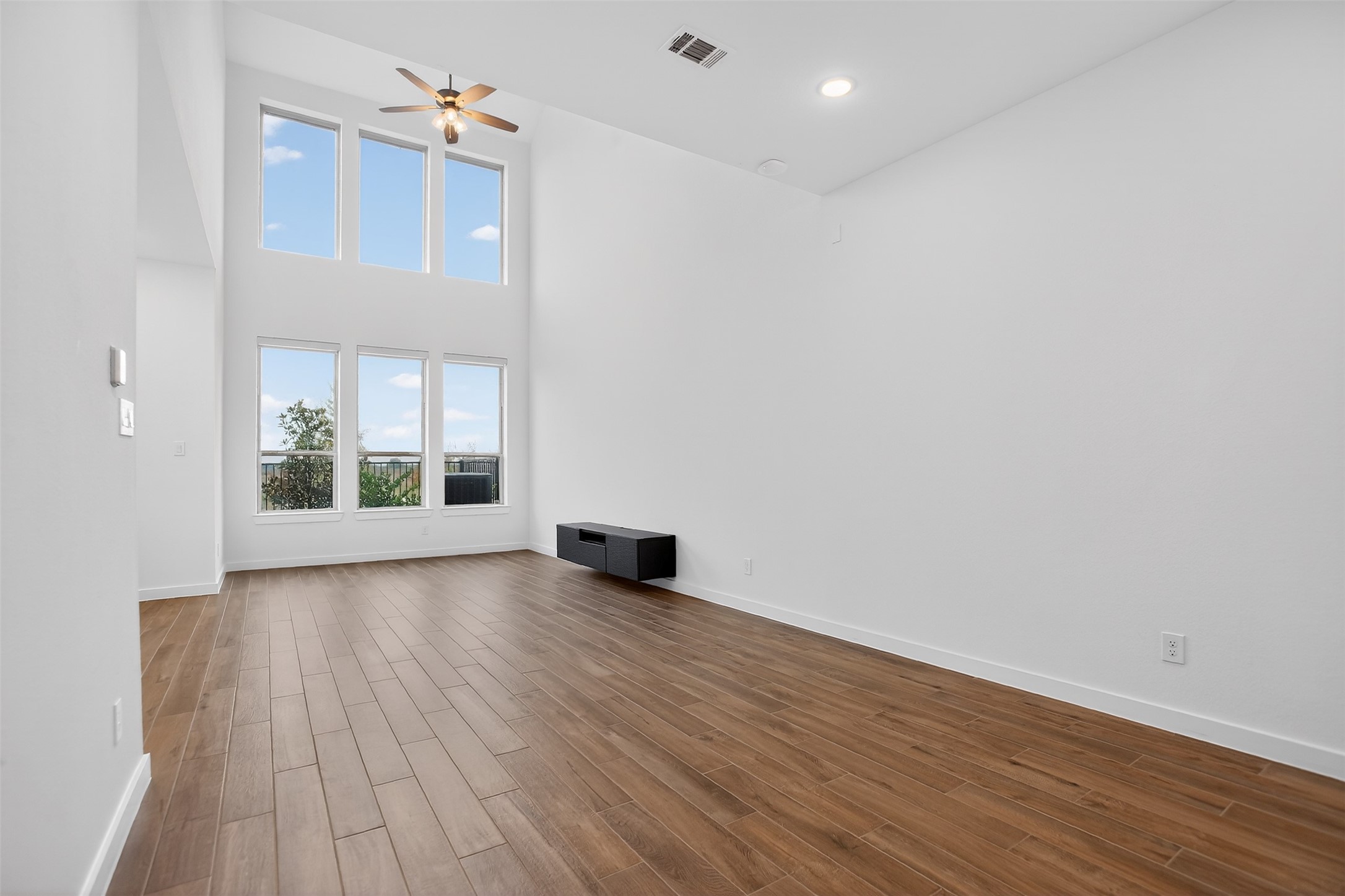 16607 Lake Austin Street Cypress, TX 77433 - Photo 7 of 50