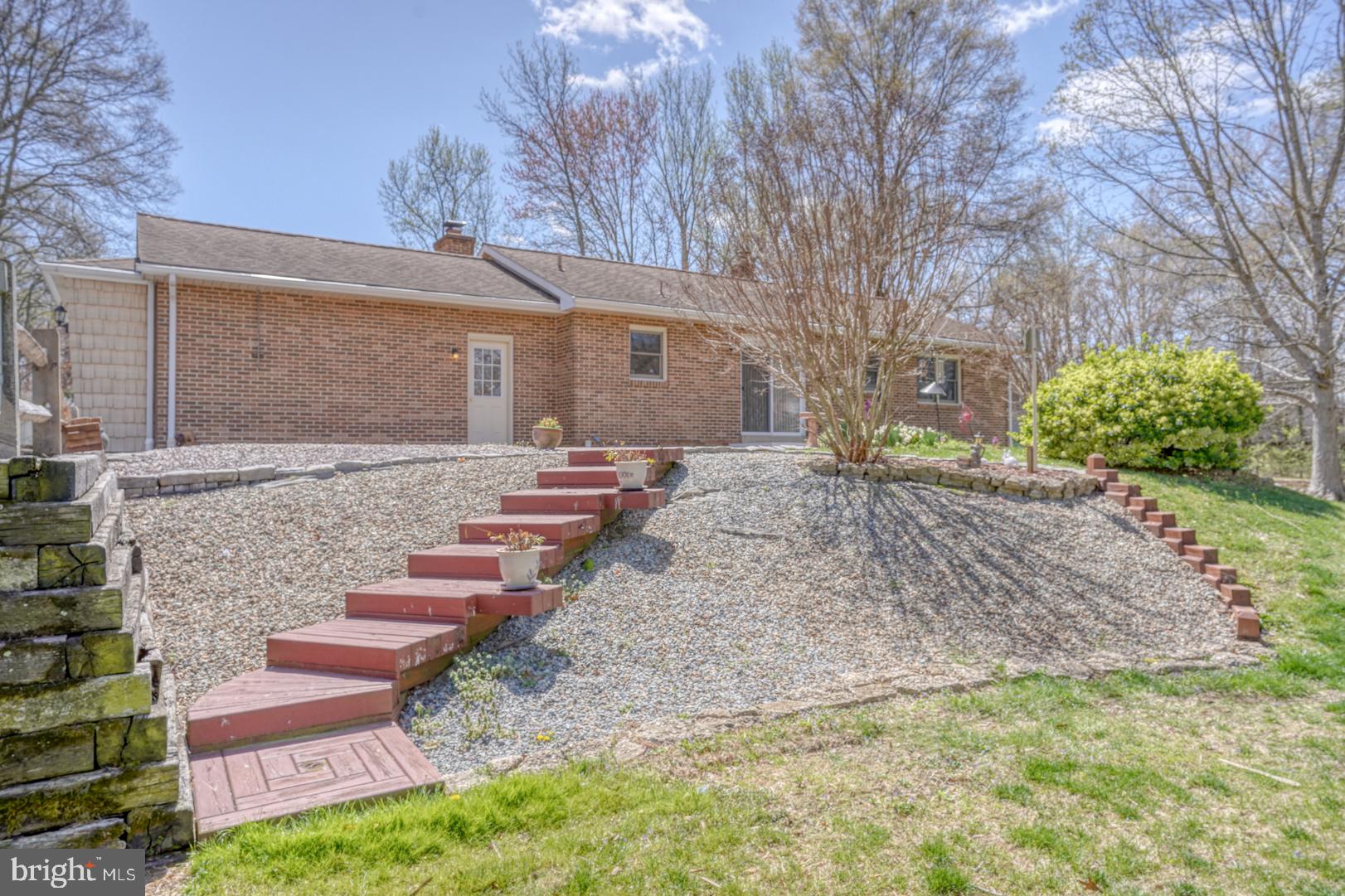 20 Tammie Drive Bear, DE 19701 - Photo 11 of 37 a front view of a house with garden