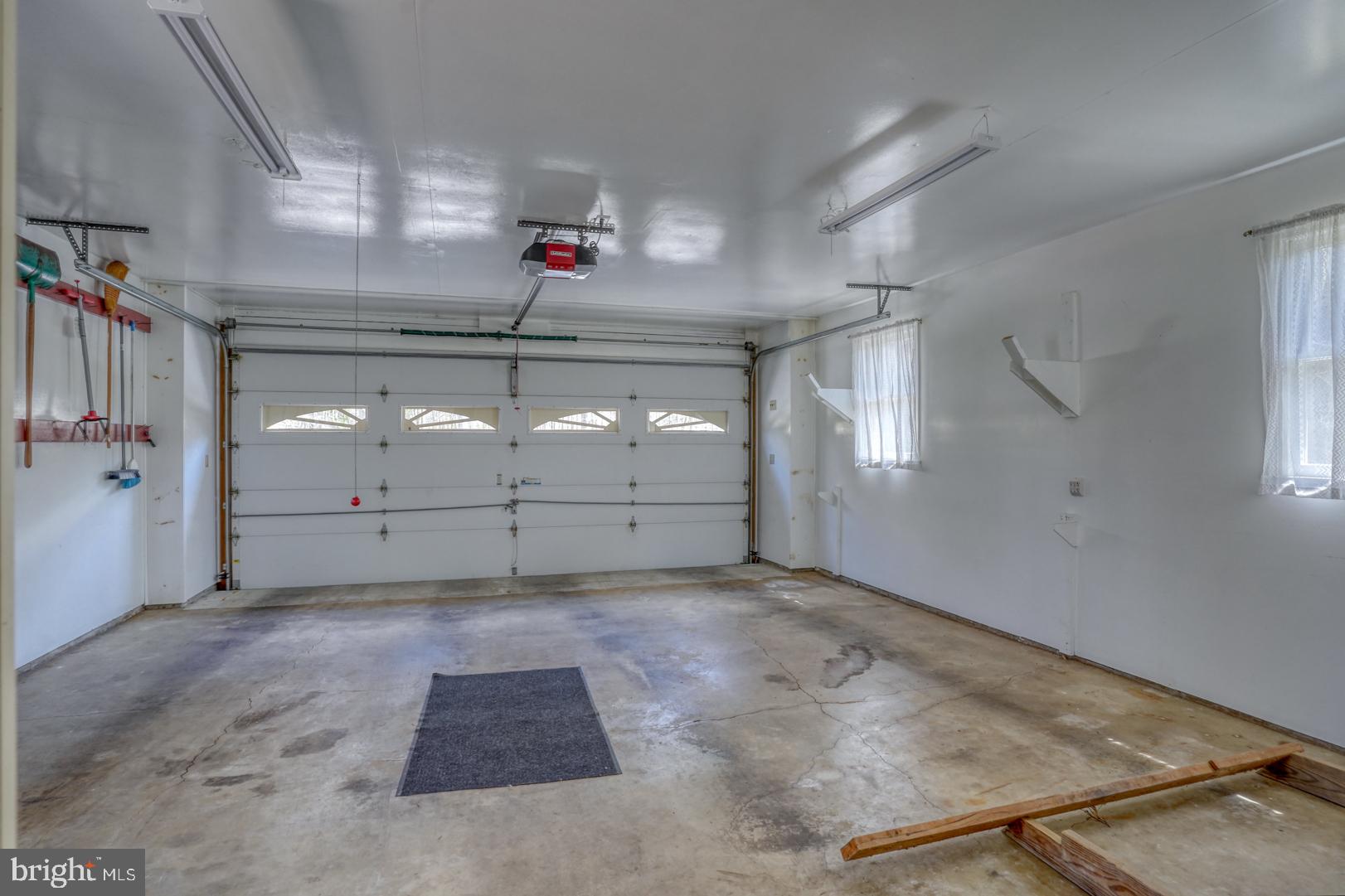 20 Tammie Drive Bear, DE 19701 - Photo 37 of 37 a view of a garage