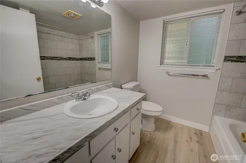 $199,950 | 440 St Helens Avenue, Unit 209, Tacoma, WA 98402