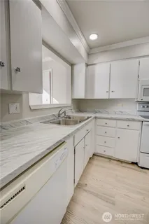 $199,950 | 440 St Helens Avenue, Unit 209, Tacoma, WA 98402