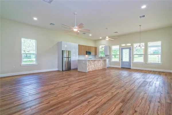 $1,299,000 | 1510 North Highway 181 Bypass, Beeville, TX 78102