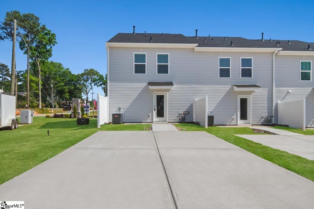 110 Wyndham Way Laurens, SC 29360 - Photo 32 of 37