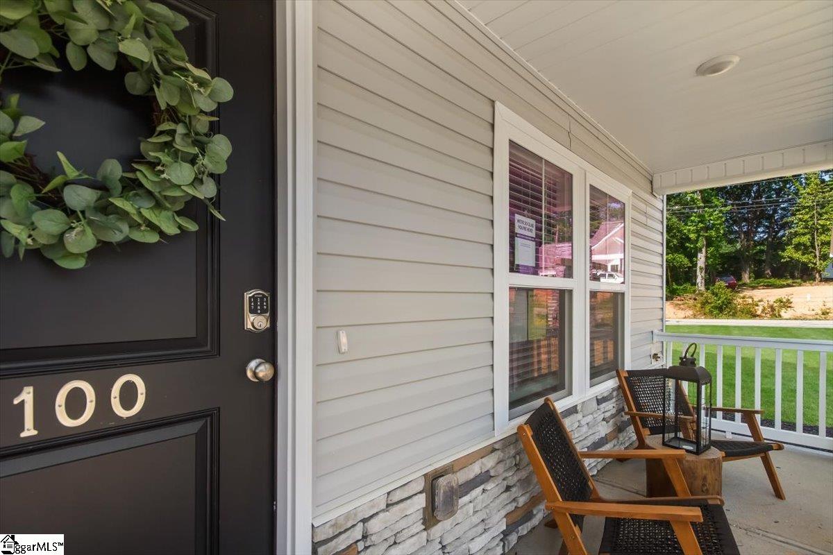 110 Wyndham Way Laurens, SC 29360 - Photo 4 of 37