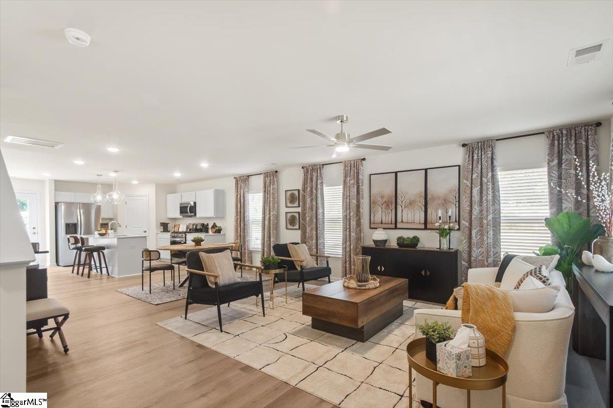 110 Wyndham Way Laurens, SC 29360 - Photo 5 of 37