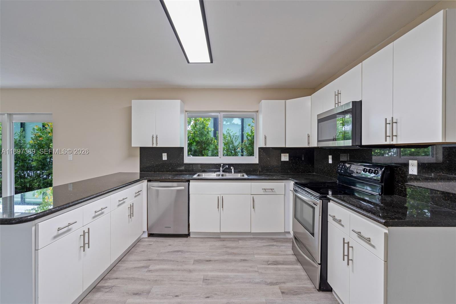 50 Southwest 26th Road Miami, FL 33129 - Photo 15 of 51