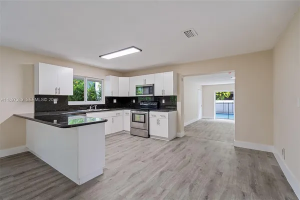 $1,450,000 | 50 Southwest 26th Road, Miami, FL 33129