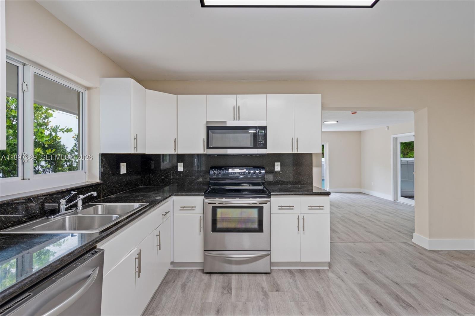 50 Southwest 26th Road Miami, FL 33129 - Photo 16 of 51