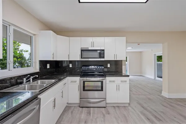 $1,450,000 | 50 Southwest 26th Road, Miami, FL 33129