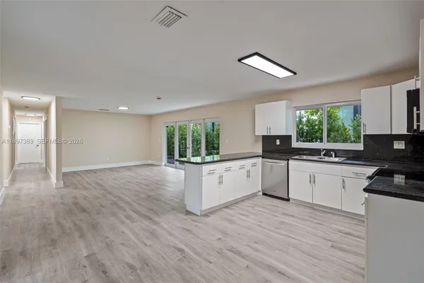 $1,450,000 | 50 Southwest 26th Road, Miami, FL 33129