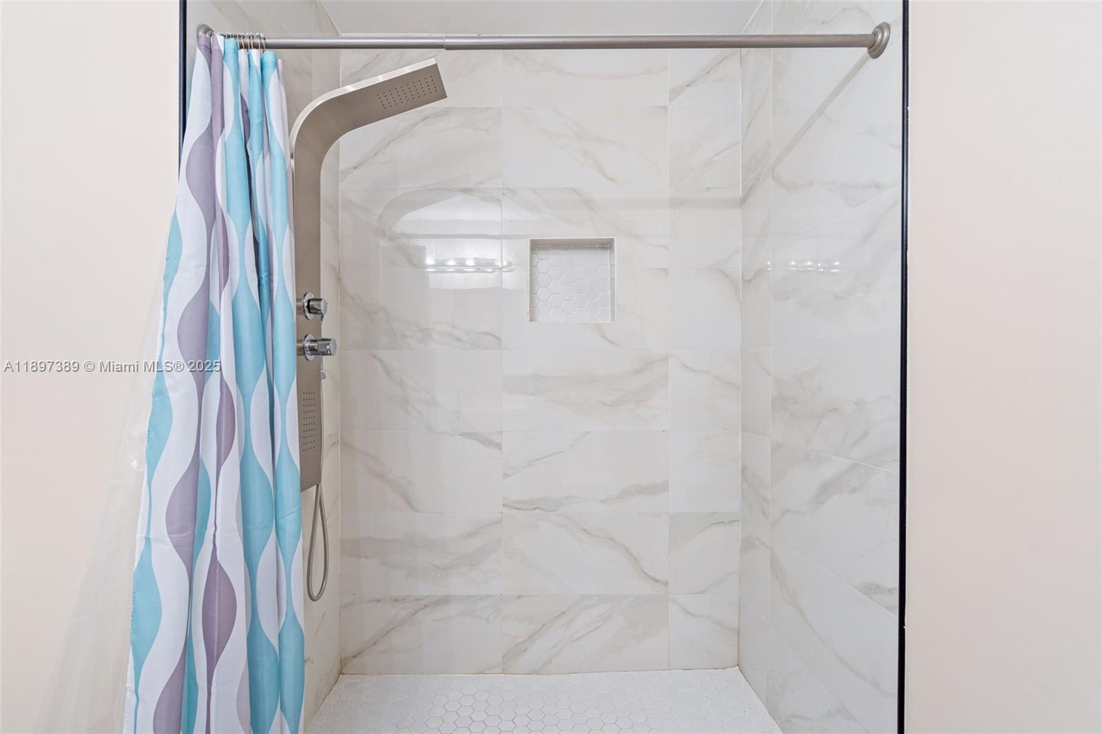 50 Southwest 26th Road Miami, FL 33129 - Photo 28 of 52