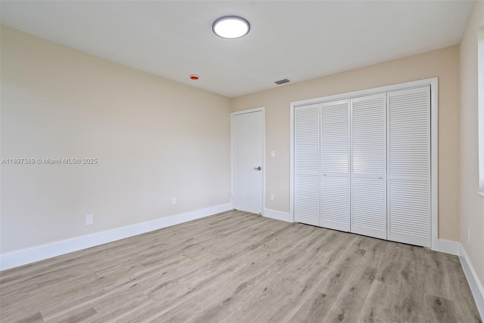 50 Southwest 26th Road Miami, FL 33129 - Photo 32 of 52